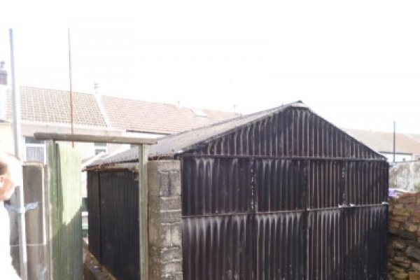 metal-shed-clearance-rhondda-2AFEACE64-97D2-3968-AB9C-DD3565D212D8.jpg